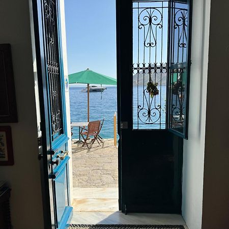 Hotel Aliki سيمي المظهر الخارجي الصورة