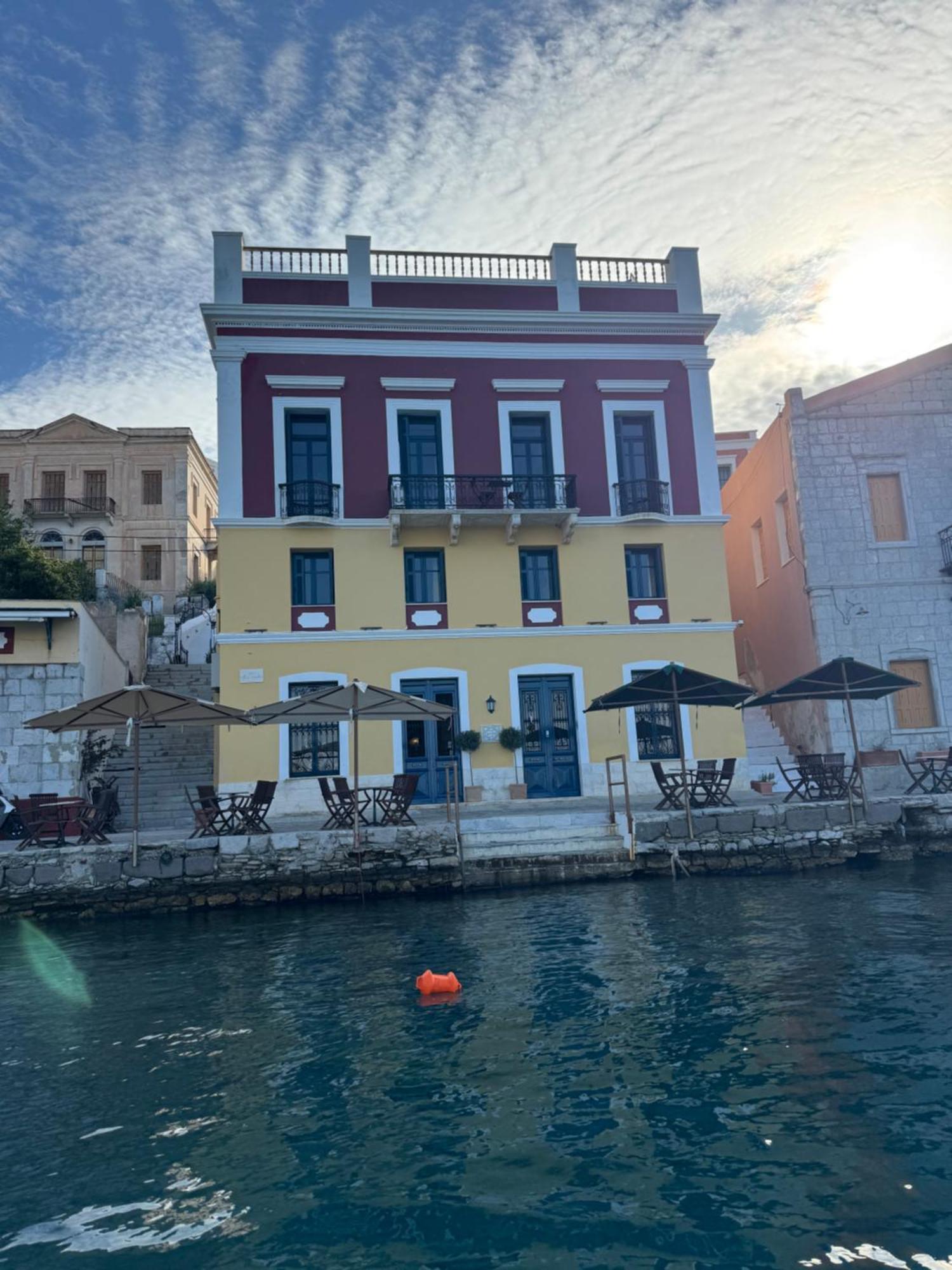 Hotel Aliki سيمي المظهر الخارجي الصورة